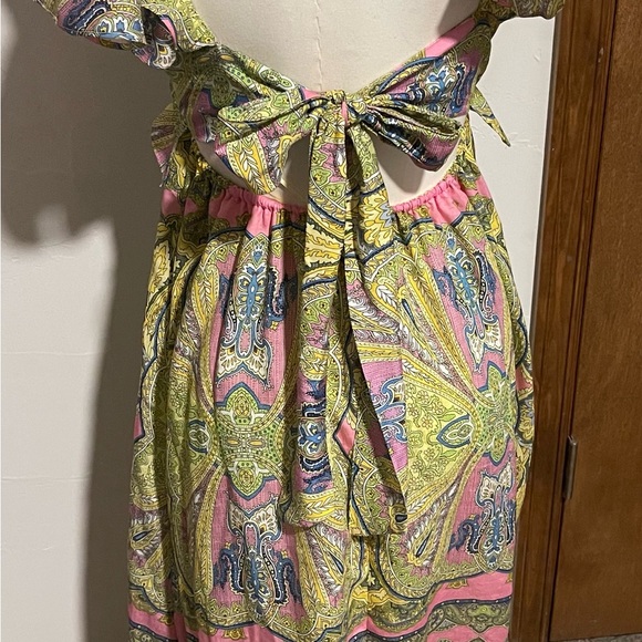 Elegant Paisley Print Dress in Pink and Green - Picture 3 of 8